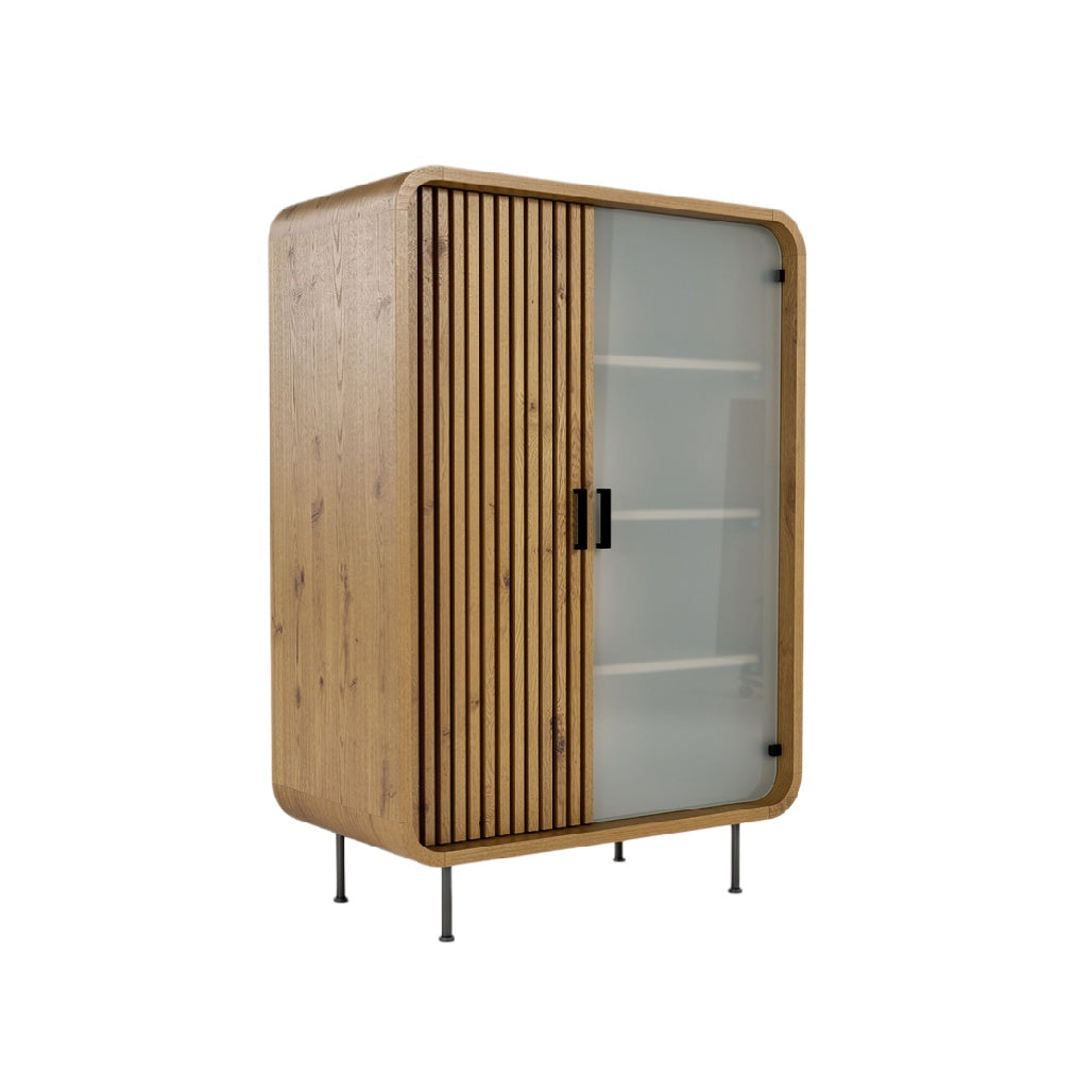 Armario Moderno de Madera con Puerta de Vidrio y Estantes Internos